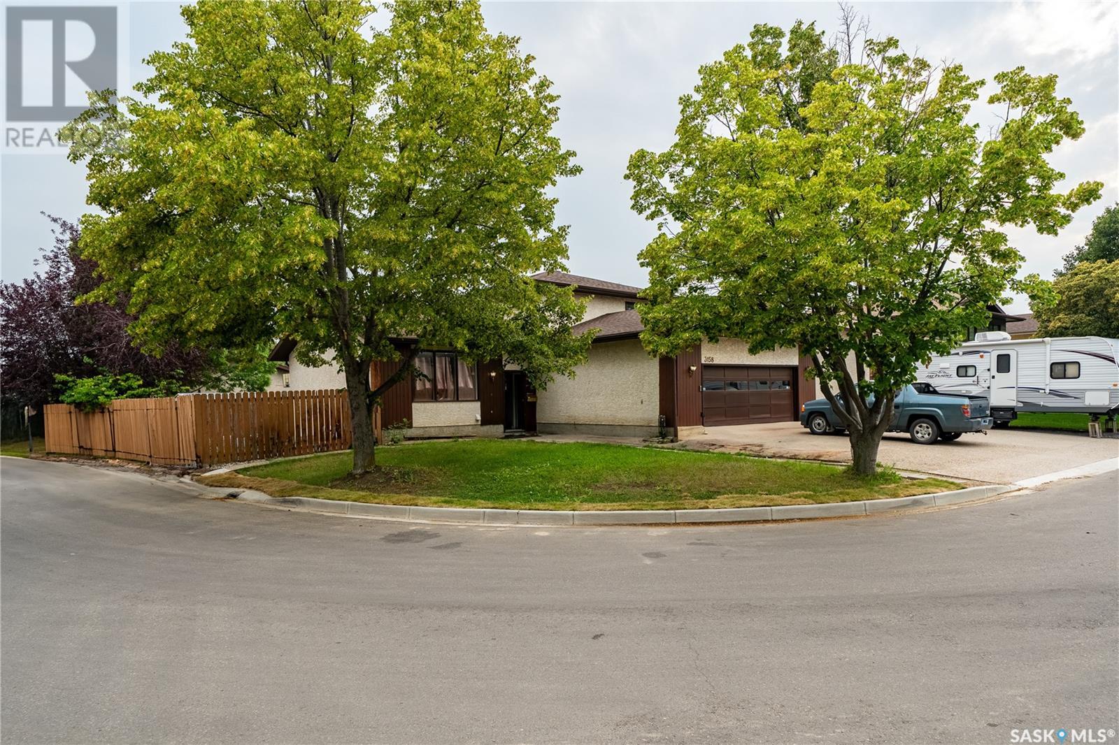 Property at 3158 SALTERIO CRESCENT image 2