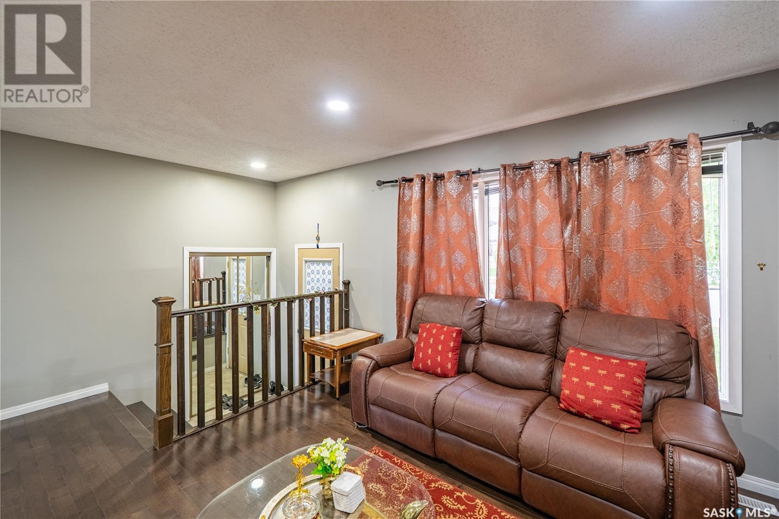 Property at 3158 SALTERIO CRESCENT image 3