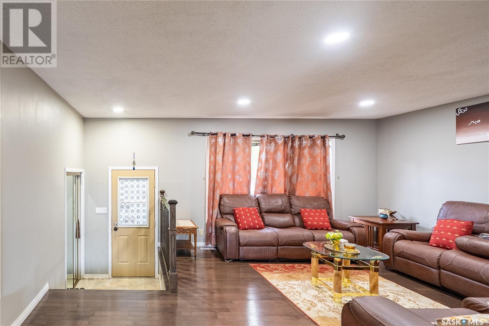 Property at 3158 SALTERIO CRESCENT image 5