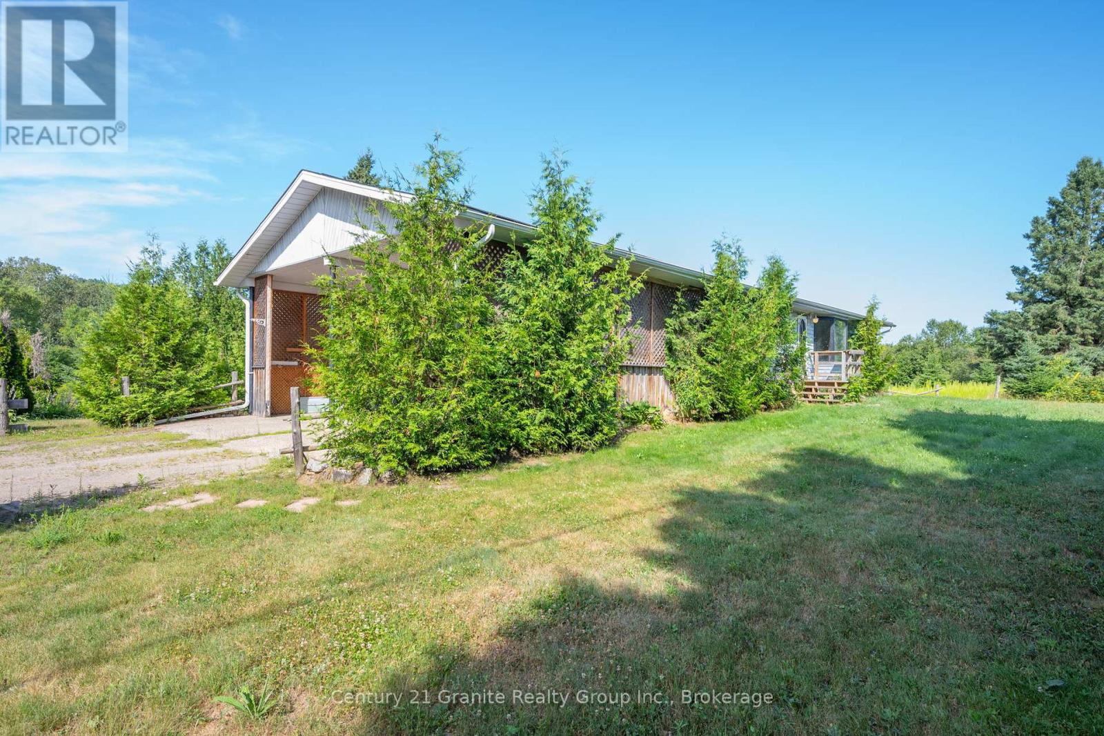 10 Hillside Road, Hastings Highlands, Ontario  K0L 1C0 - Photo 25 - X12317580