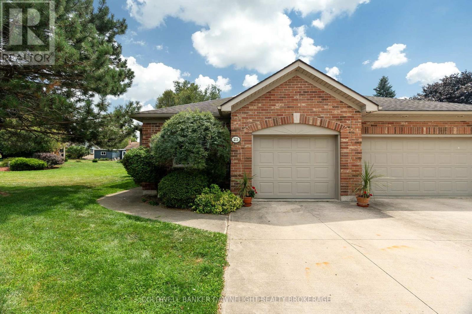 25 Shadow Lane, South Huron, Ontario  N0M 1S1 - Photo 1 - X12317651