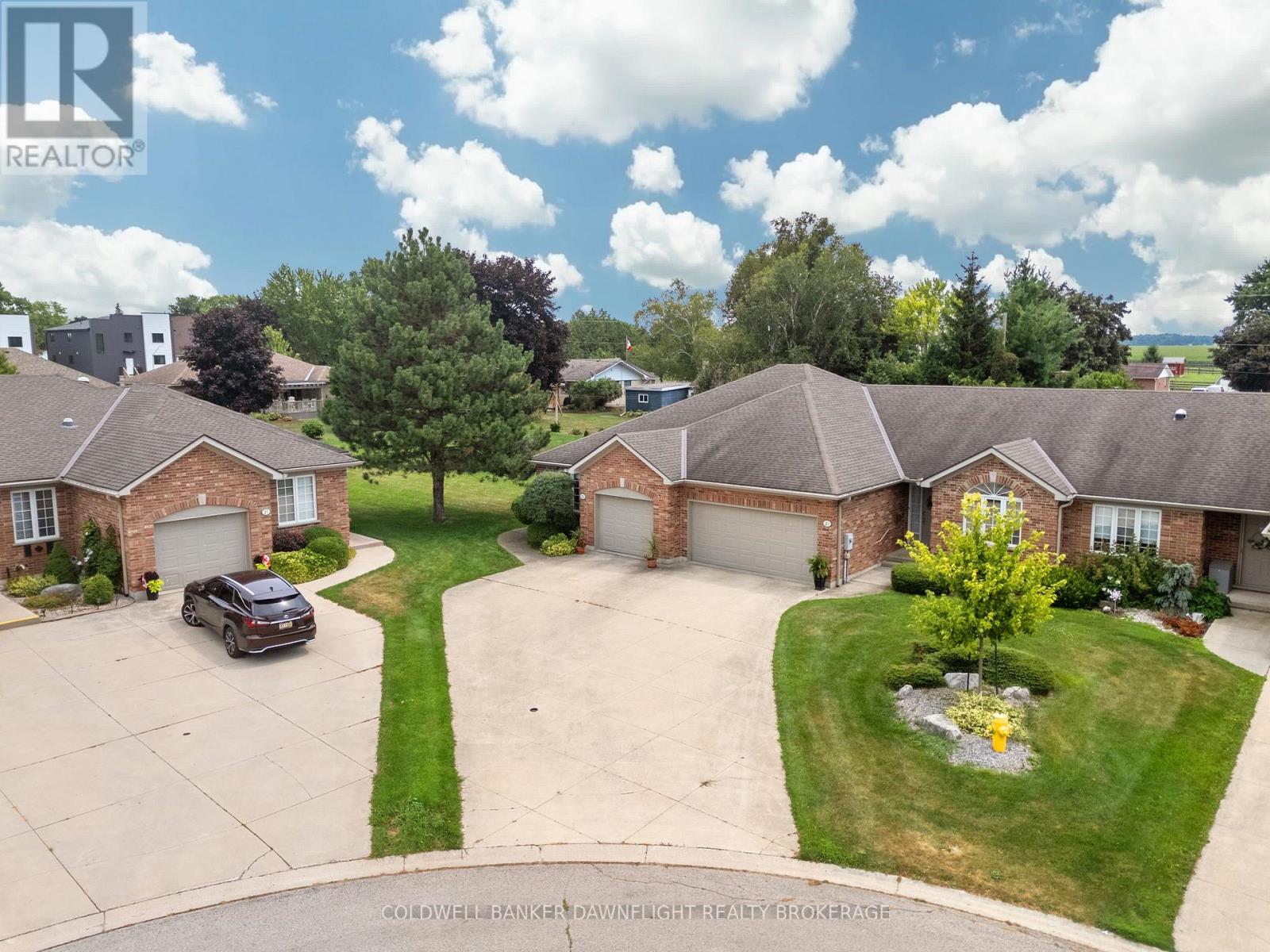 25 Shadow Lane, South Huron, Ontario  N0M 1S1 - Photo 3 - X12317651