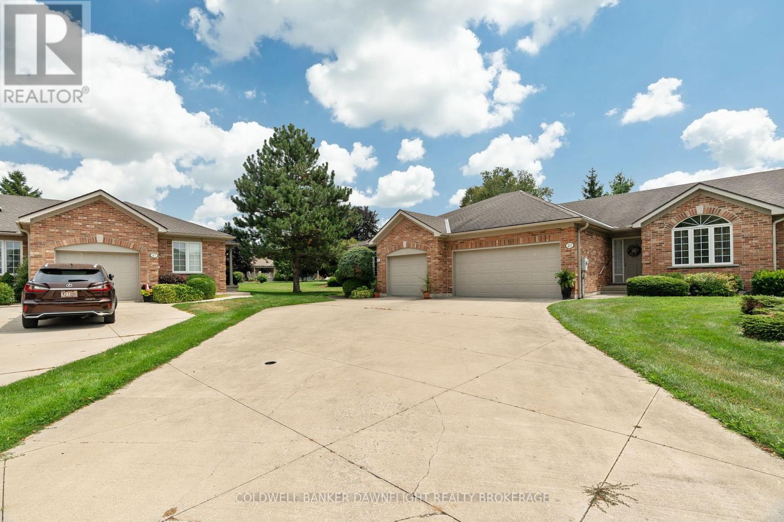 25 Shadow Lane, South Huron, Ontario  N0M 1S1 - Photo 42 - X12317651