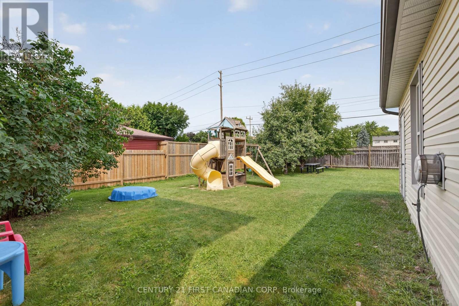 204 Burnside Drive, London East, Ontario  N5V 1B7 - Photo 32 - X12317660