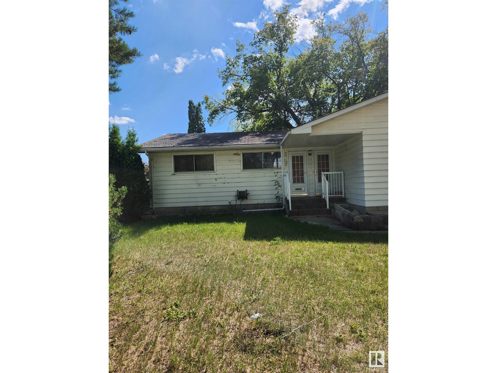 Property at 16203 88 AV NW image 1
