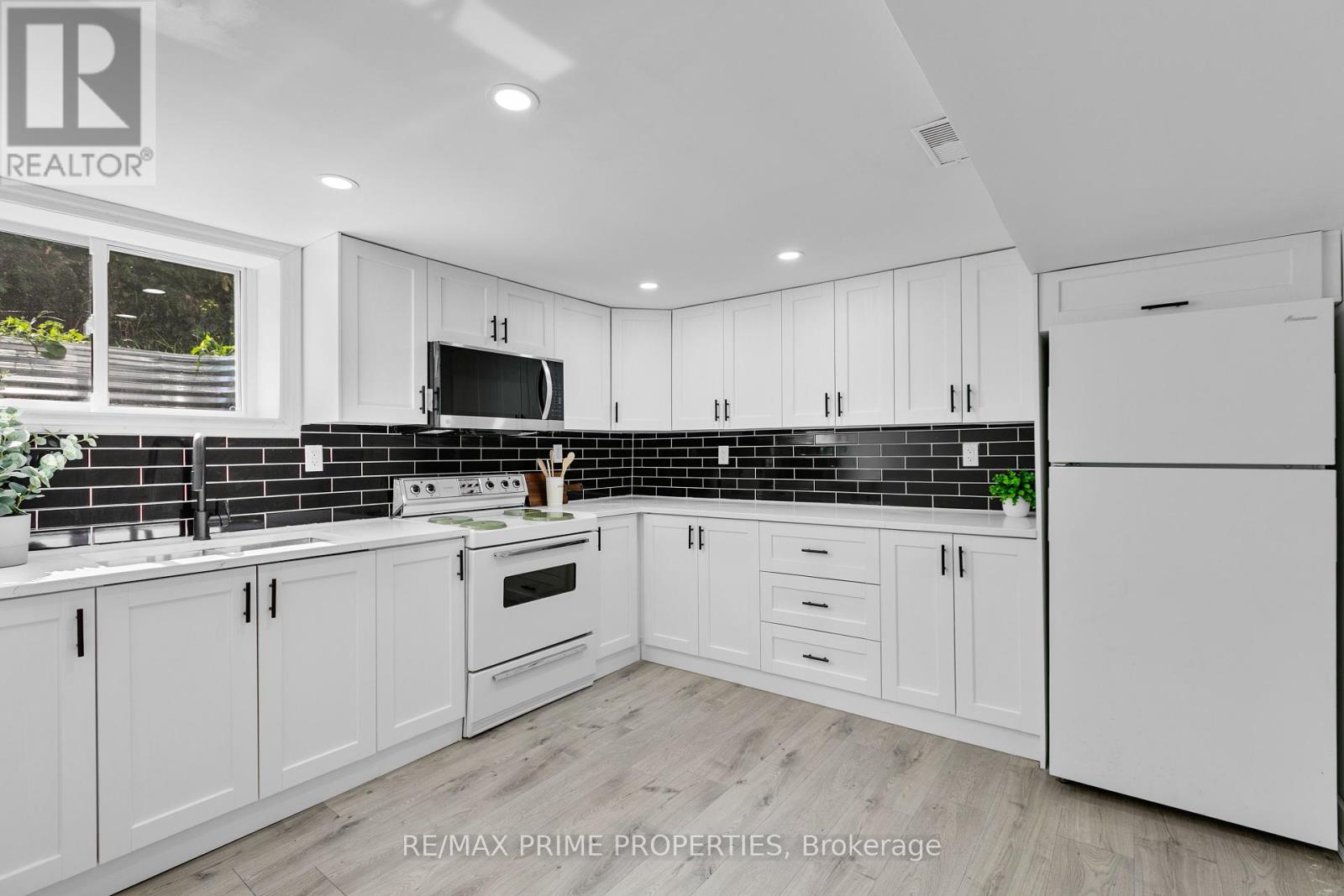 1035 Connery Avenue, Ottawa, Ontario  K1G 2N9 - Photo 30 - X12317657