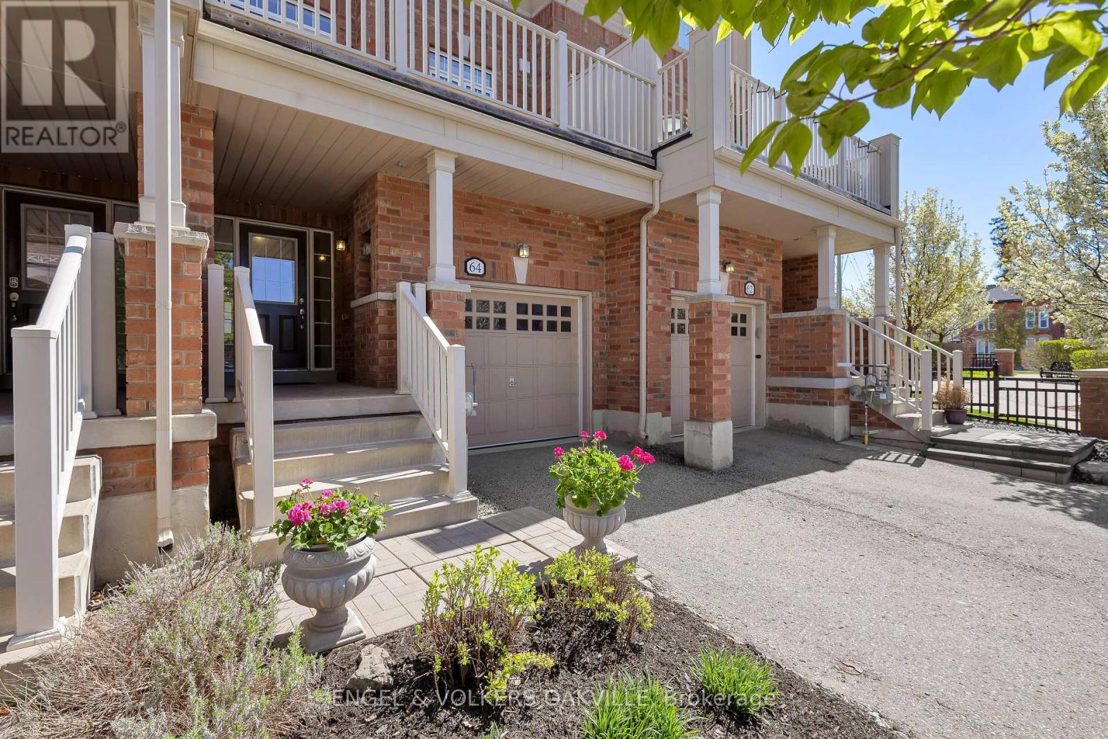 64 Batiste Trail, Halton Hills, Ontario  L7G 0H2 - Photo 2 - W12317566