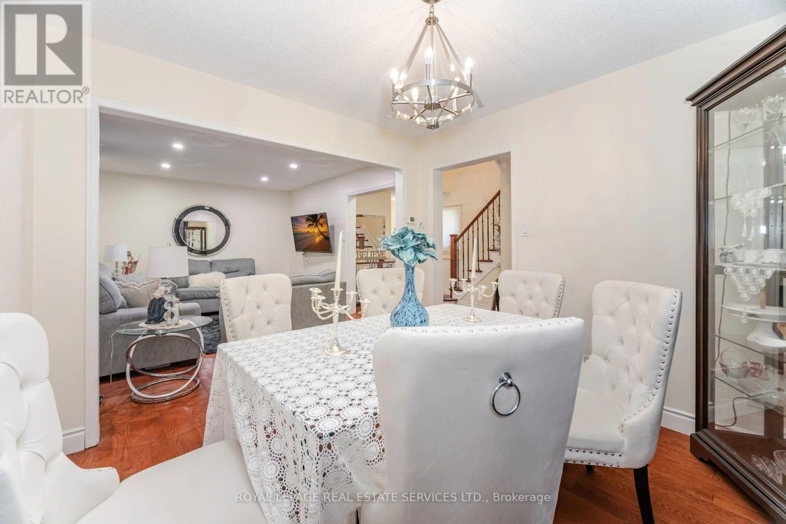 3245 Aubrey Road, Mississauga, Ontario  L5L 5C8 - Photo 11 - W12317603