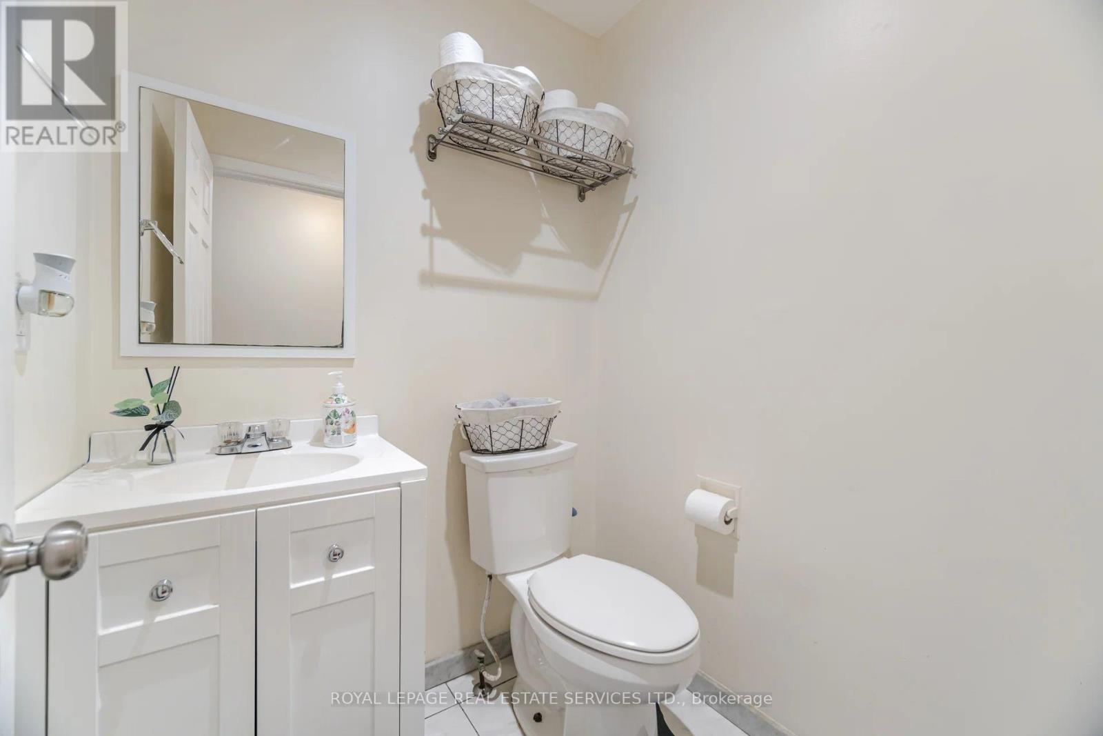 3245 Aubrey Road, Mississauga, Ontario  L5L 5C8 - Photo 18 - W12317603