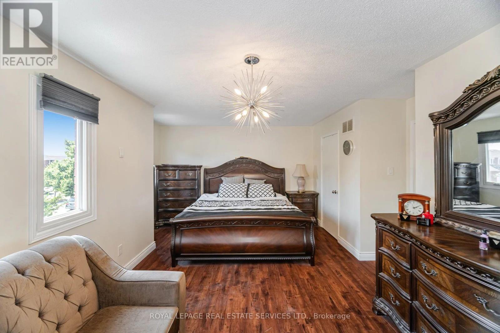 3245 Aubrey Road, Mississauga, Ontario  L5L 5C8 - Photo 22 - W12317603