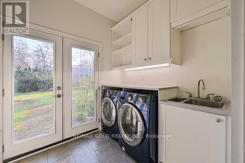 1534 Randor Drive, Mississauga, Ontario  L5J 3C7 - Photo 17 - W12253191