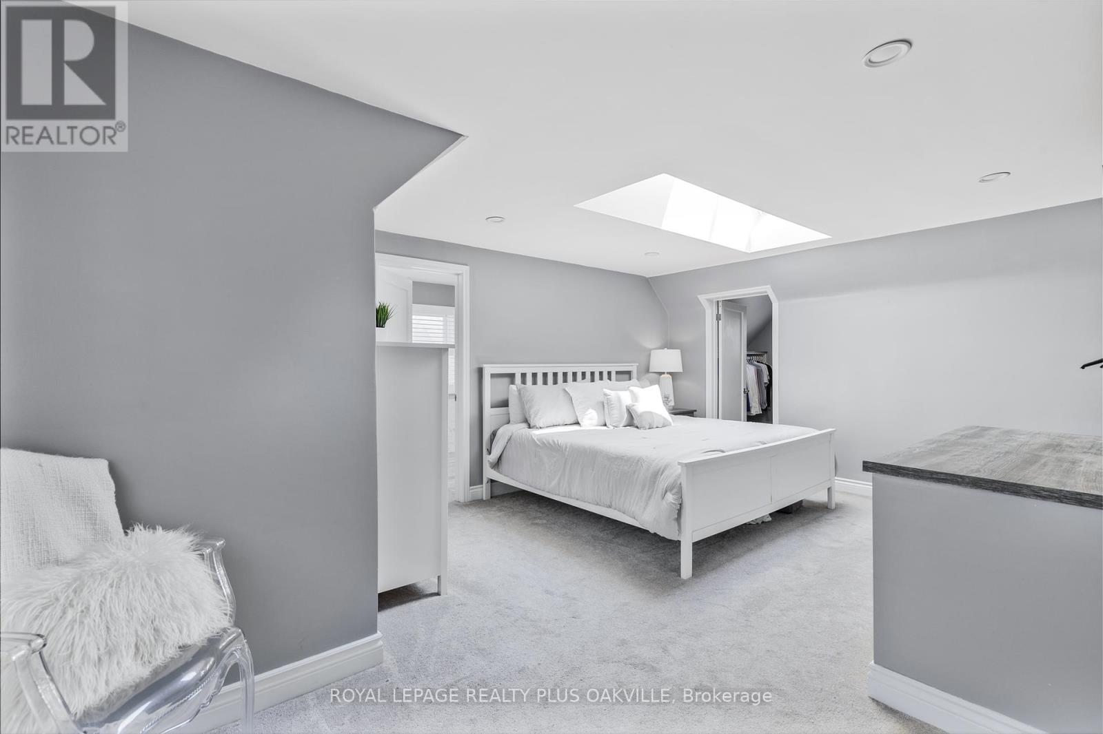 2 Westcliffe Avenue, Hamilton, Ontario  L9C 1K2 - Photo 30 - X12317568