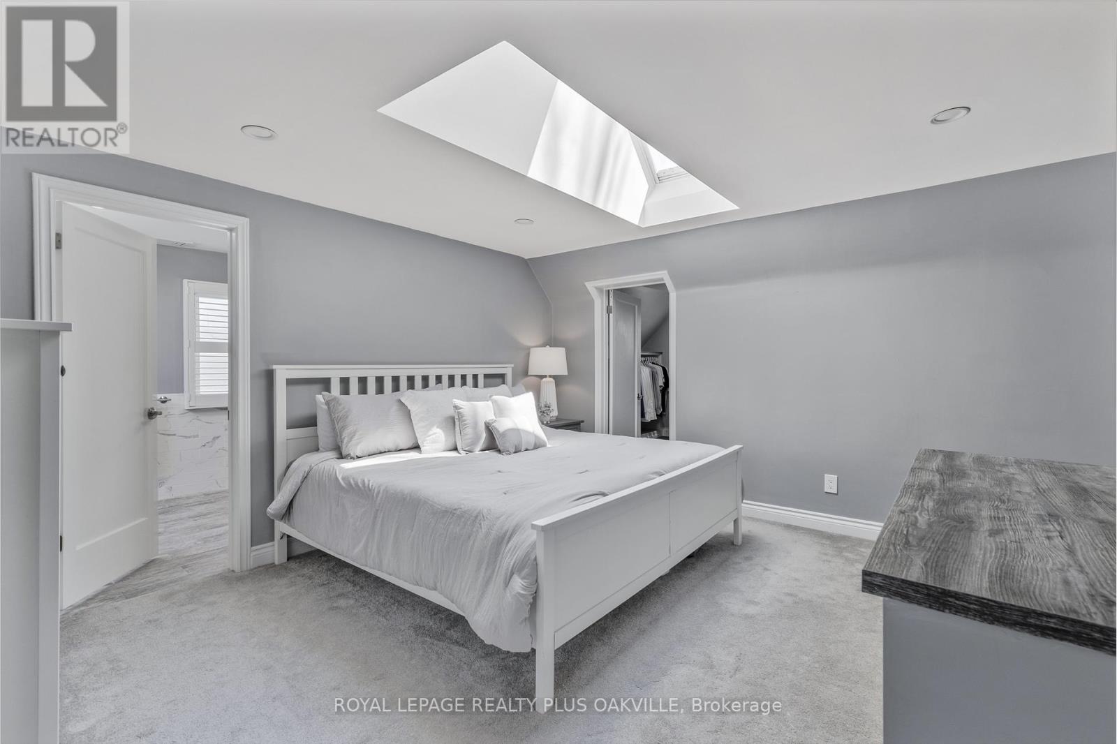 2 Westcliffe Avenue, Hamilton, Ontario  L9C 1K2 - Photo 31 - X12317568
