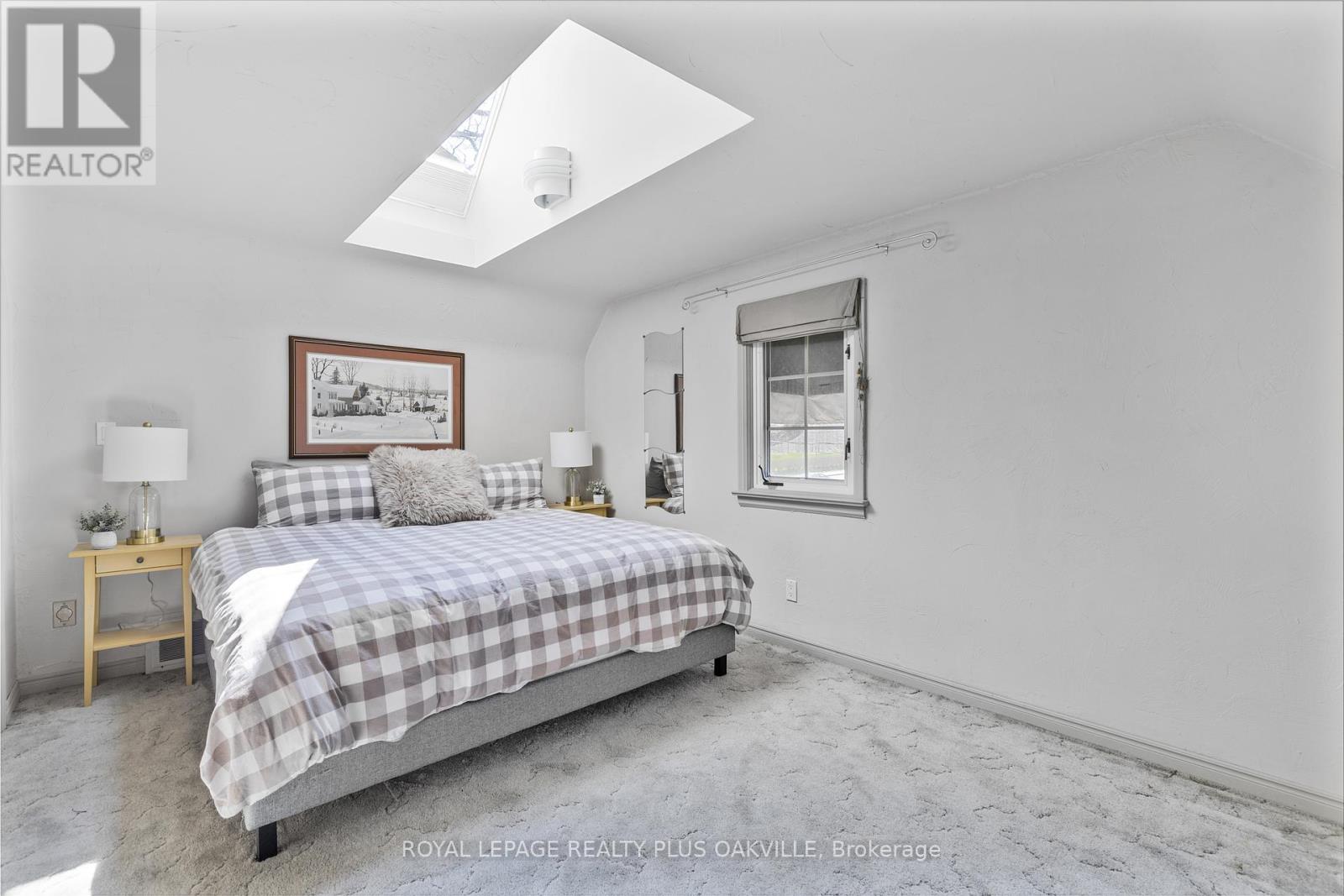 2 Westcliffe Avenue, Hamilton, Ontario  L9C 1K2 - Photo 37 - X12317568