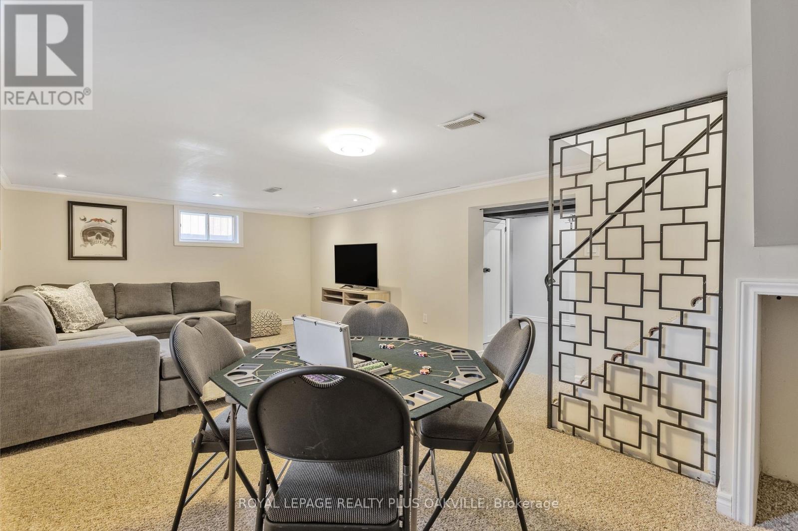 2 Westcliffe Avenue, Hamilton, Ontario  L9C 1K2 - Photo 39 - X12317568