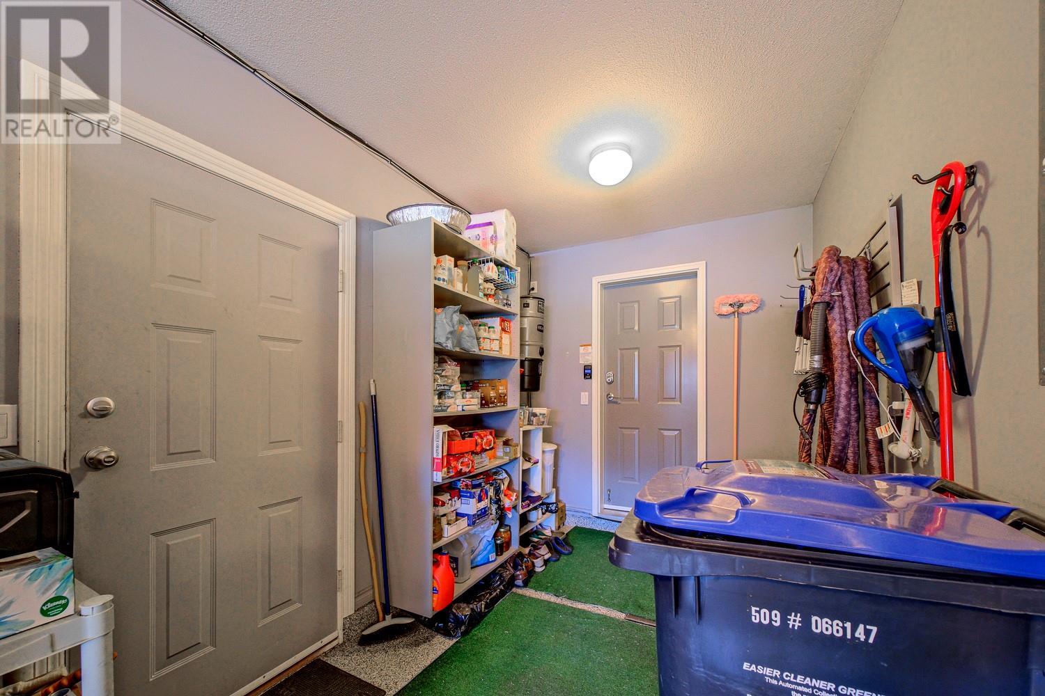 4008 Gallaghers Terrace, Kelowna, British Columbia  V1W 3Z8 - Photo 37 - 10357876