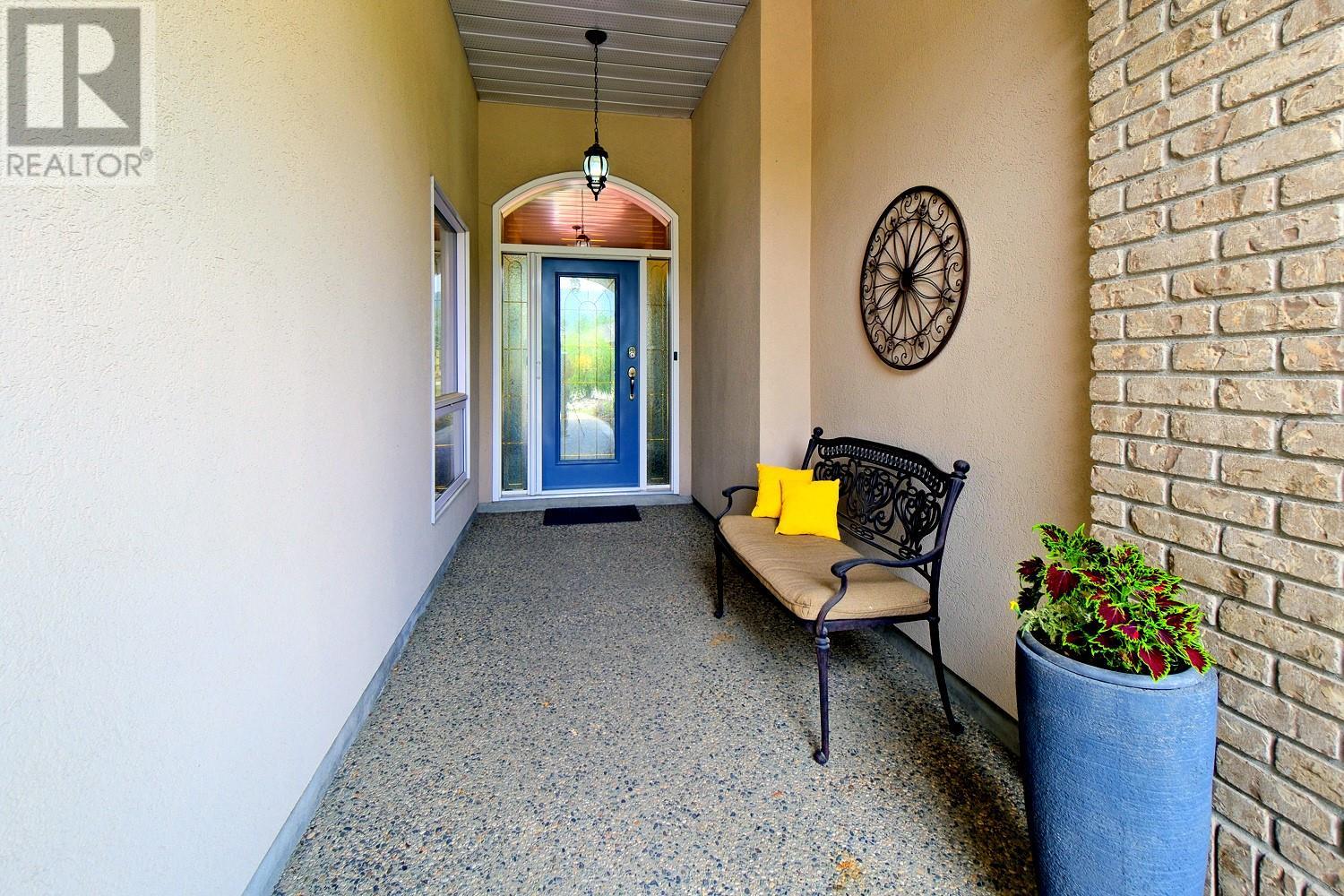 4008 Gallaghers Terrace, Kelowna, British Columbia  V1W 3Z8 - Photo 4 - 10357876