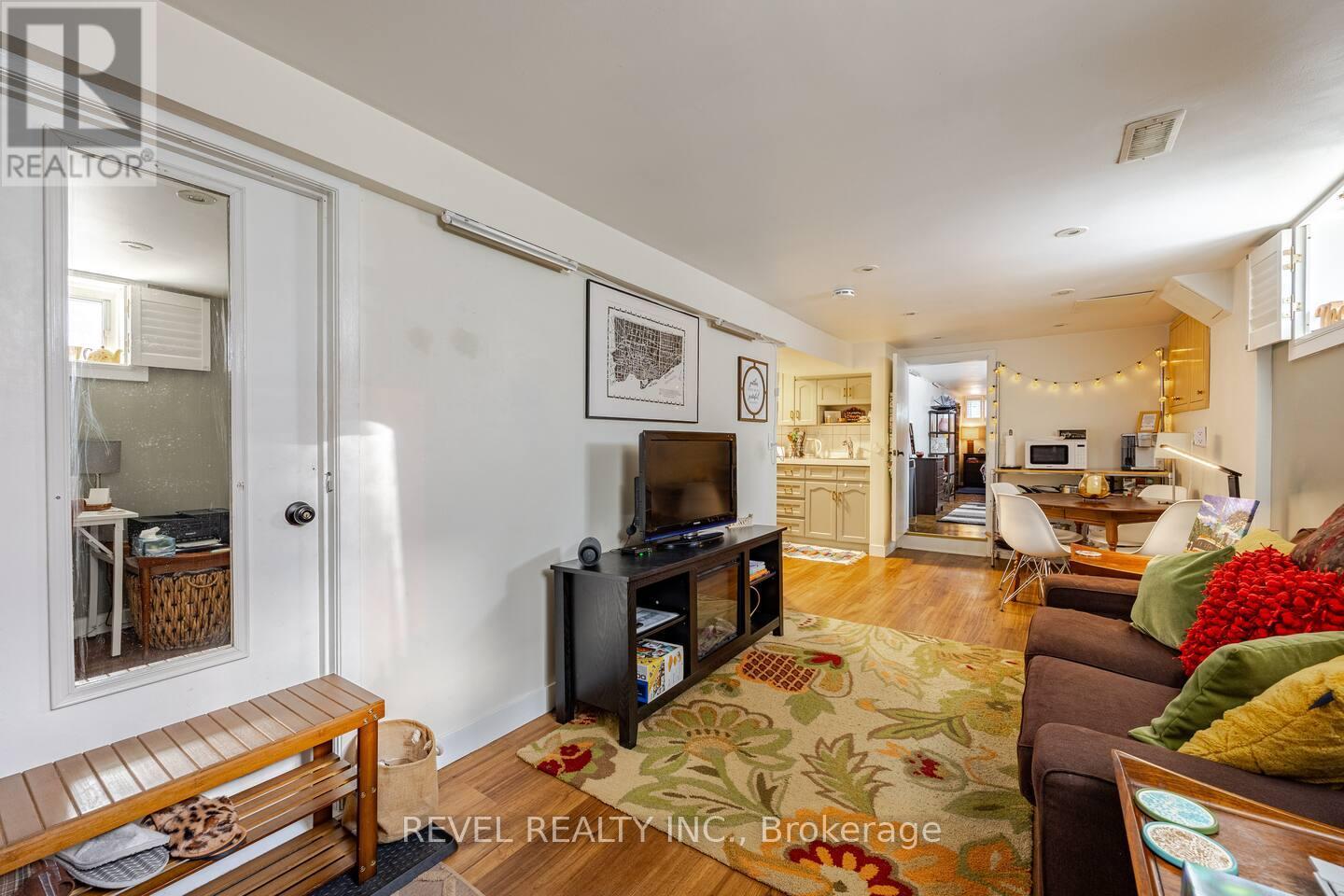 Bsmt - 16a Denison Avenue, Toronto, Ontario  M5T 2M5 - Photo 15 - C12317727