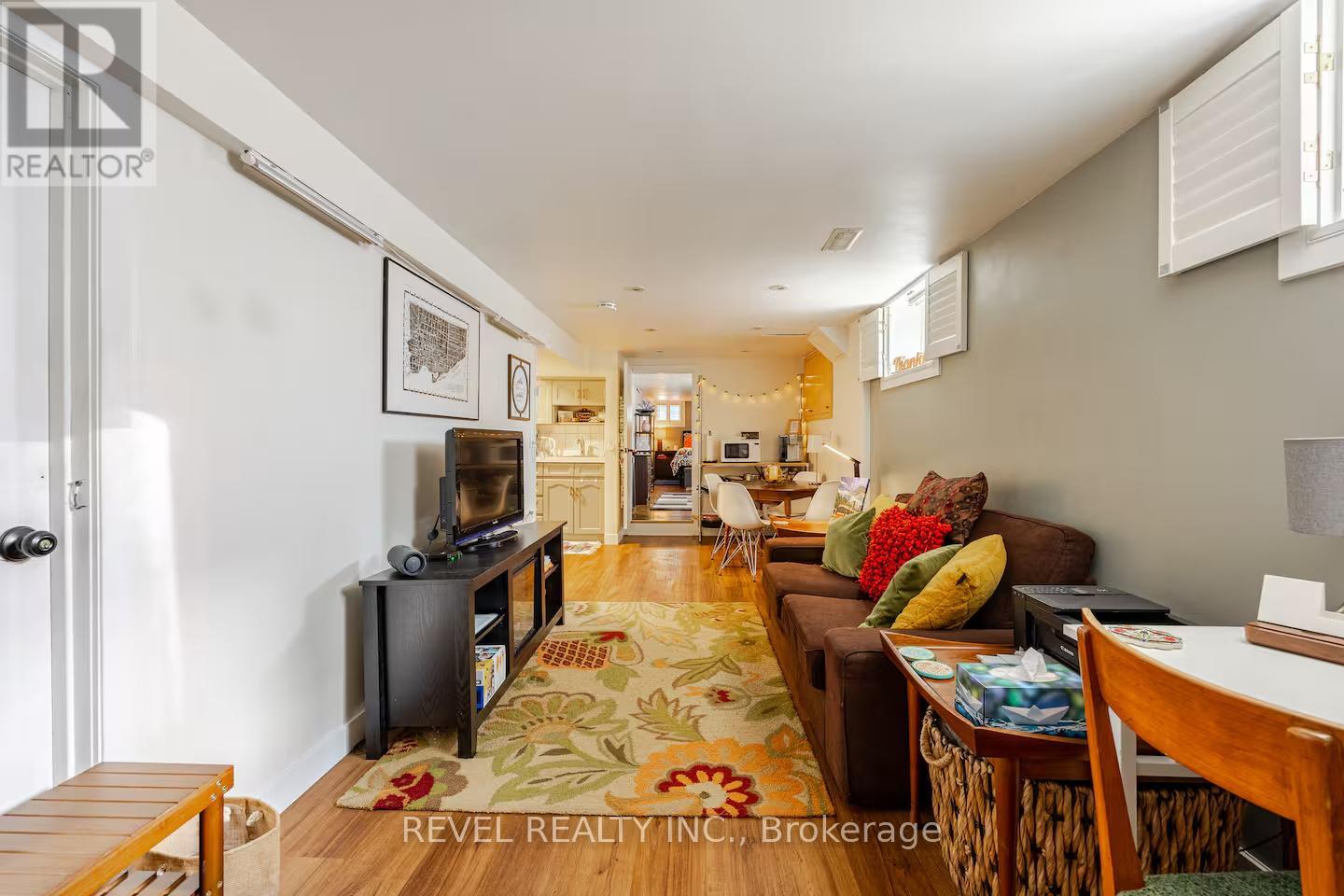 Bsmt - 16a Denison Avenue, Toronto, Ontario  M5T 2M5 - Photo 2 - C12317727