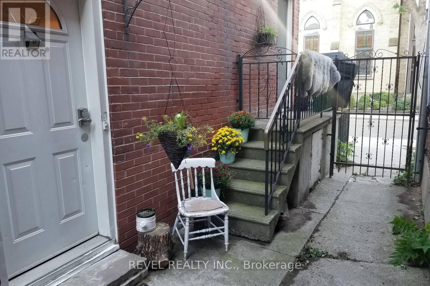 Bsmt - 16a Denison Avenue, Toronto, Ontario  M5T 2M5 - Photo 26 - C12317727