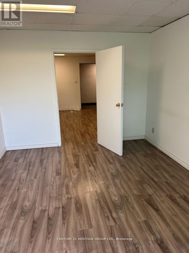 202 - 10255 Yonge Street, Richmond Hill, Ontario  L4C 3B2 - Photo 3 - N12317703