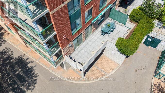 Property at 104 - 141 WOODBRIDGE AVENUE image 2