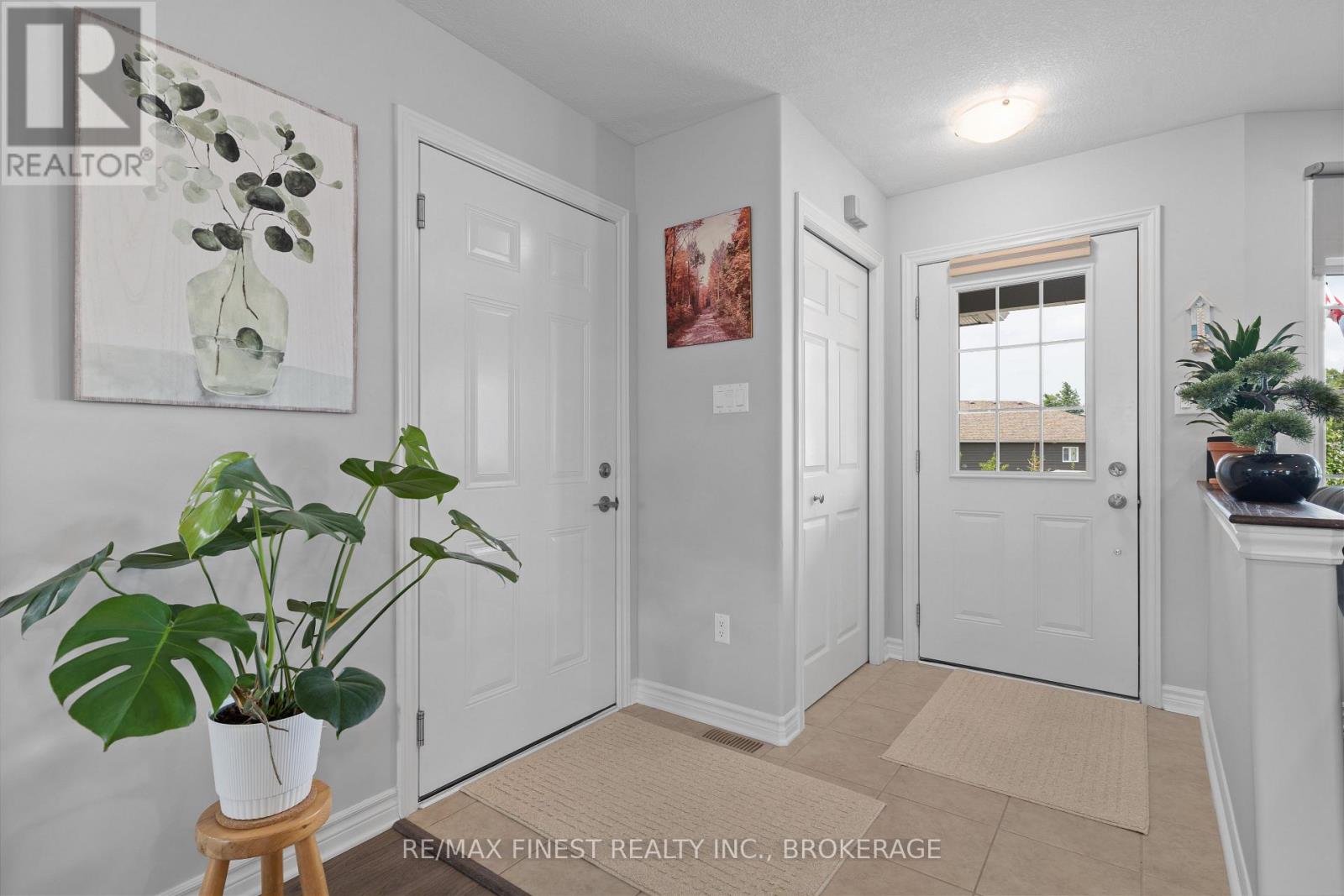 Property at 17 LEE AVENUE image 4
