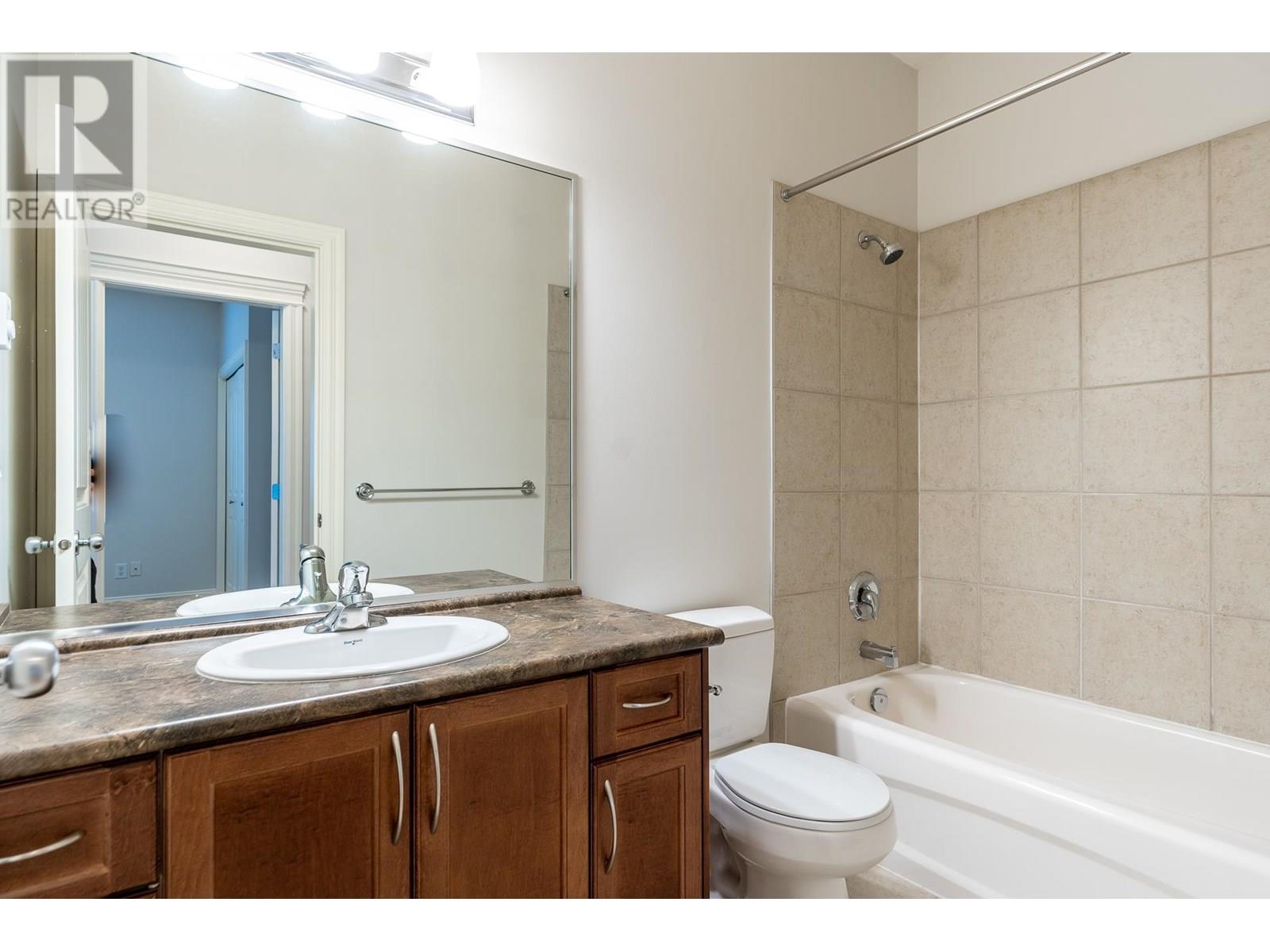 215 22150 Dewdney Trunk Road, Maple Ridge, British Columbia  V2X 3H6 - Photo 11 - R2980883