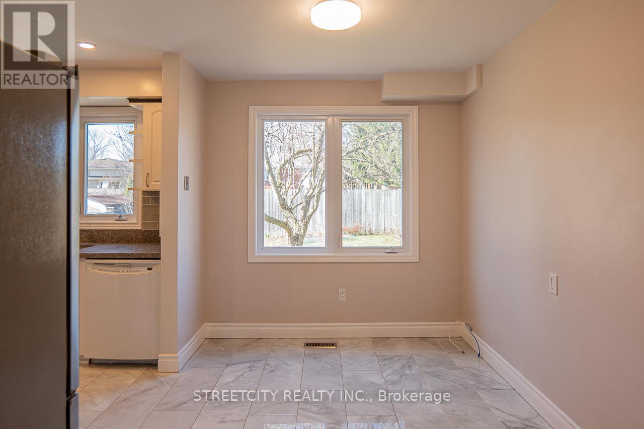 814 Grenfell Drive, London North, Ontario  N5X 2C8 - Photo 15 - X12317770