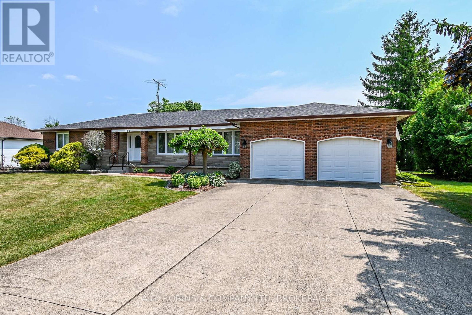 152 Doan's Ridge Road, Welland, Ontario  L3B 5N4 - Photo 1 - X12317755