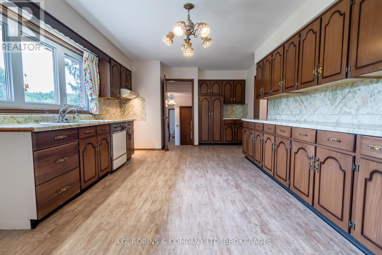 152 Doan's Ridge Road, Welland, Ontario  L3B 5N4 - Photo 14 - X12317755