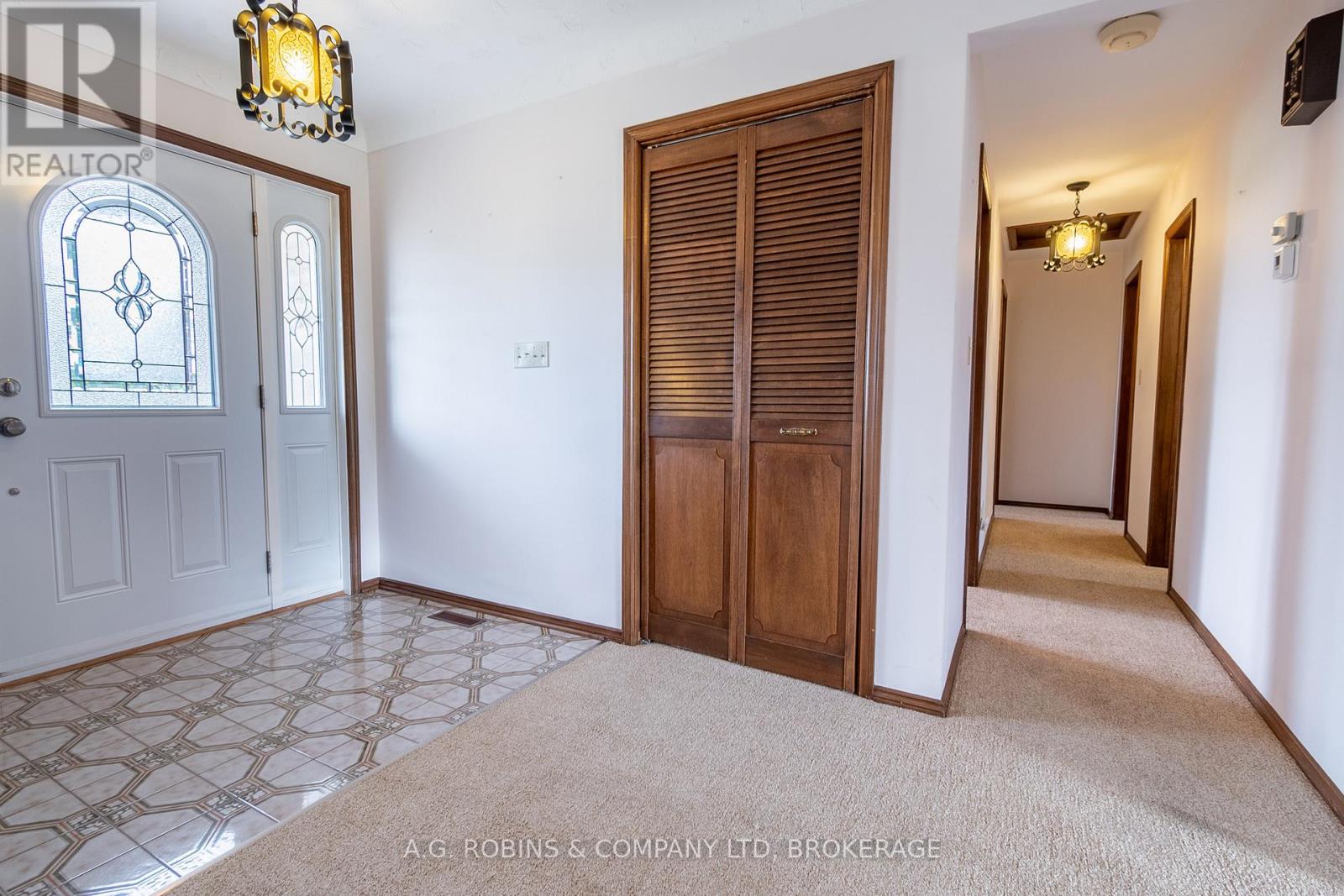 152 Doan's Ridge Road, Welland, Ontario  L3B 5N4 - Photo 5 - X12317755