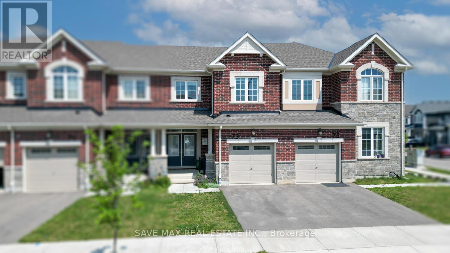 Property at 73 FORESTWALK STREET image 2