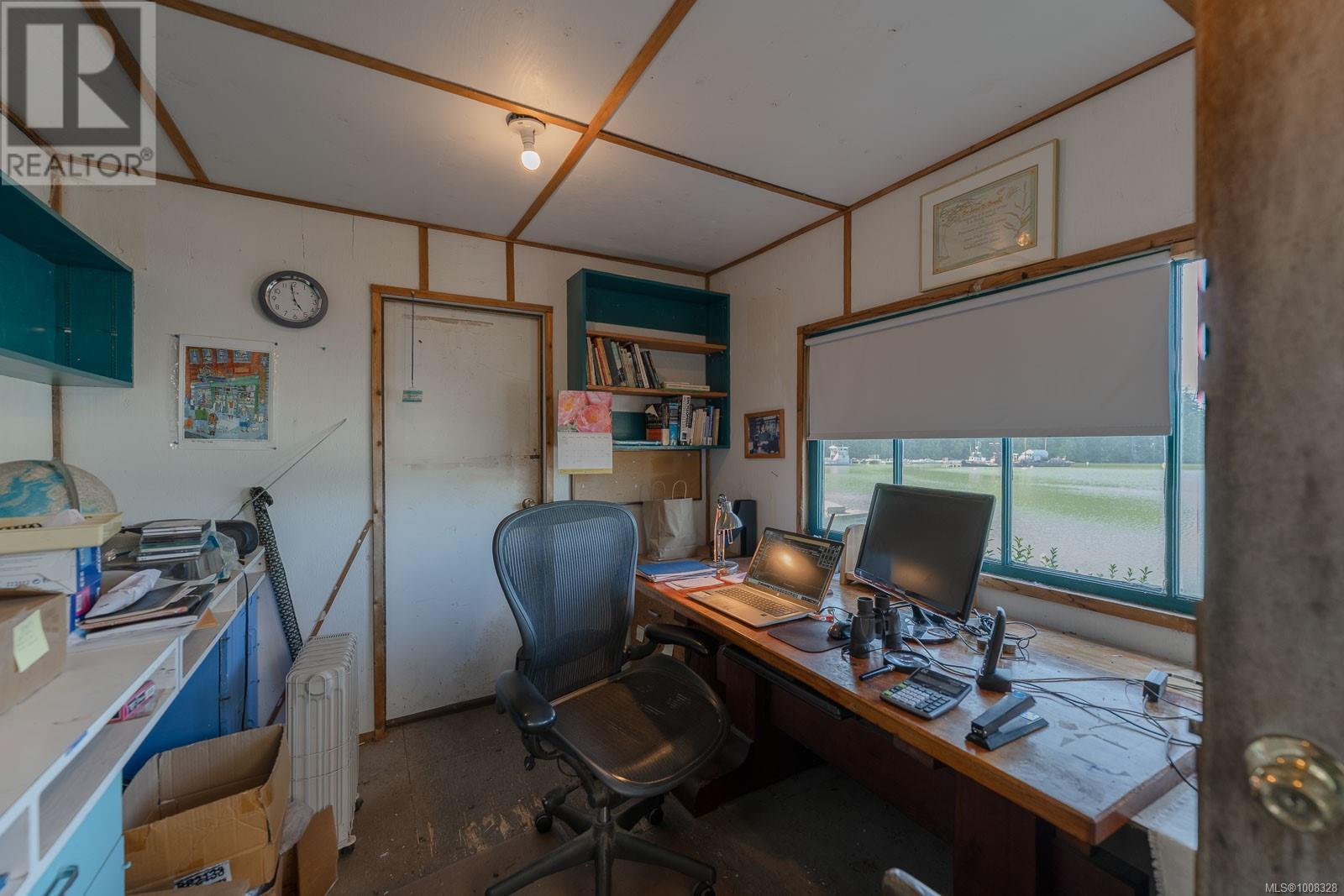 310 Tower Rd, Bamfield, British Columbia  V0R 1B0 - Photo 19 - 1008328