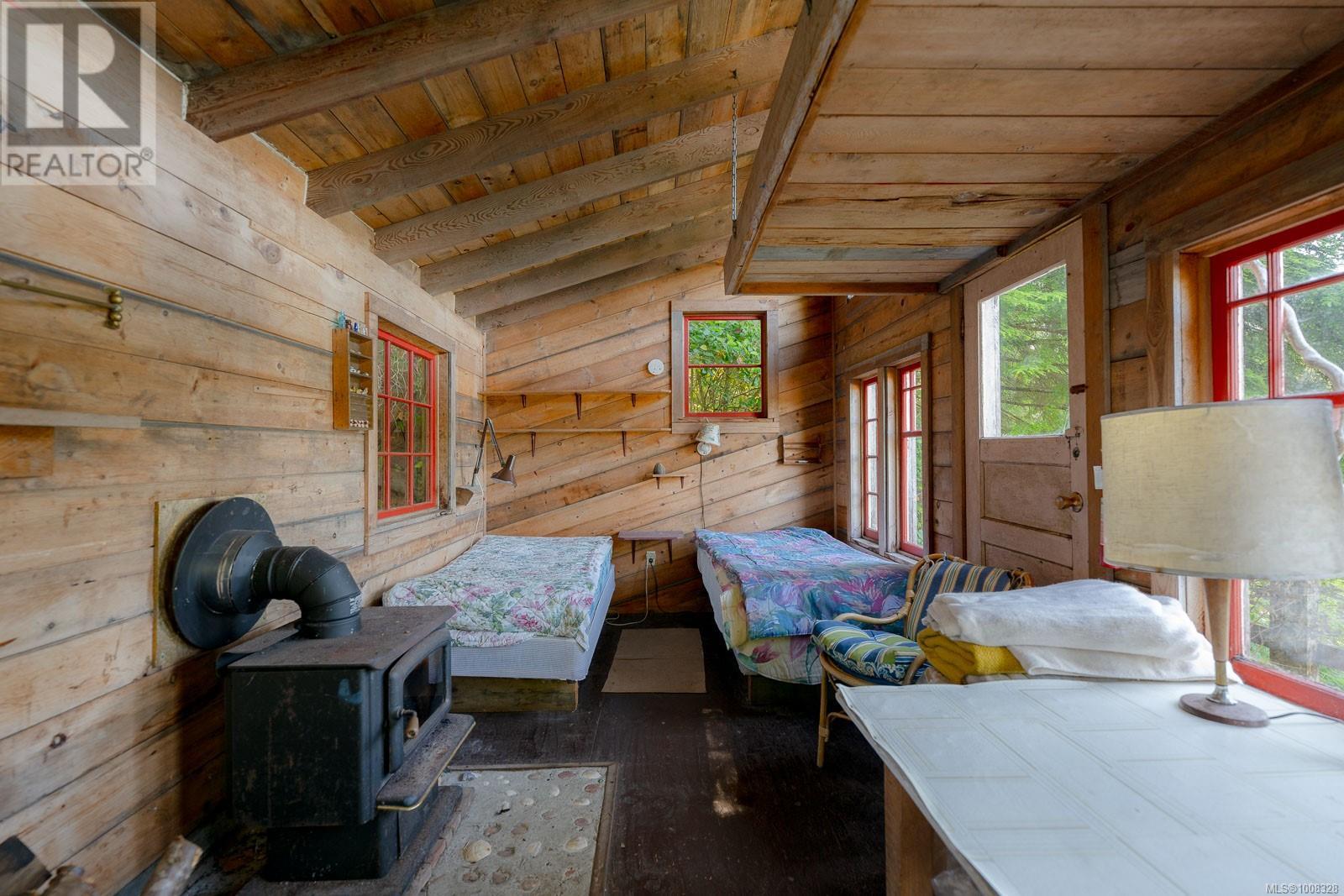 310 Tower Rd, Bamfield, British Columbia  V0R 1B0 - Photo 20 - 1008328