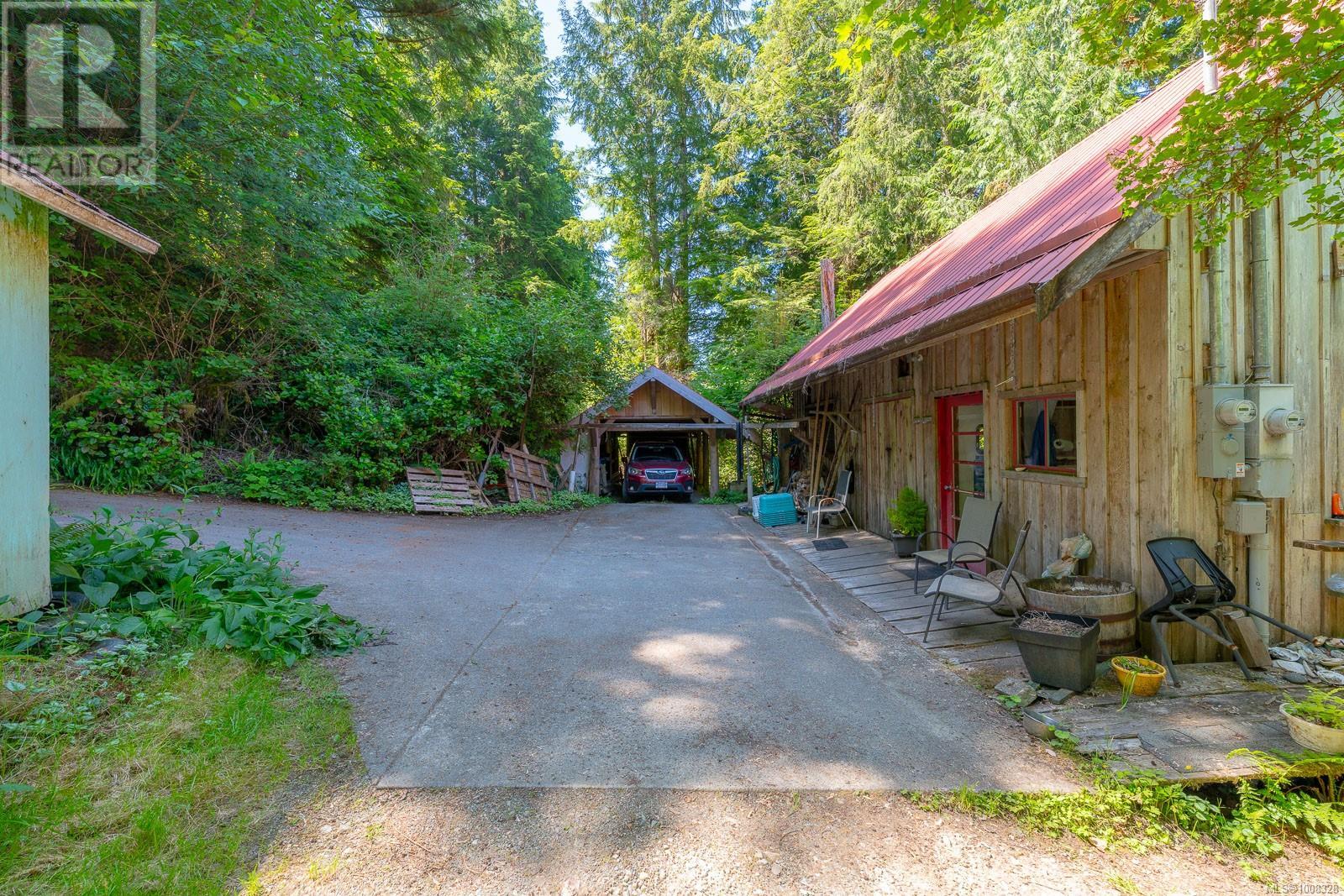 310 Tower Rd, Bamfield, British Columbia  V0R 1B0 - Photo 32 - 1008328