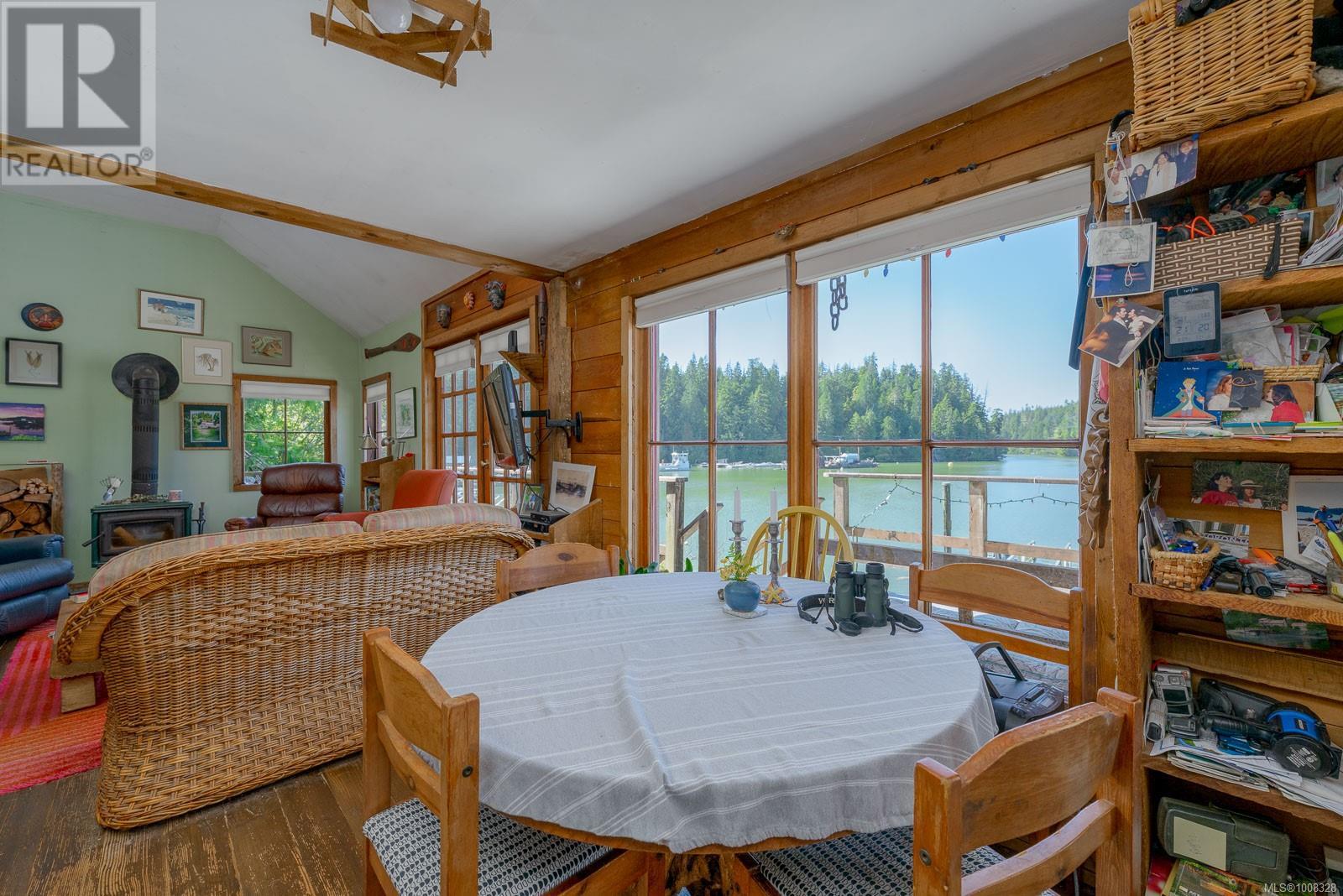 310 Tower Rd, Bamfield, British Columbia  V0R 1B0 - Photo 13 - 1008328