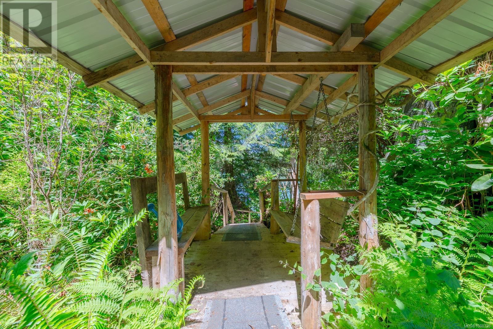 310 Tower Rd, Bamfield, British Columbia  V0R 1B0 - Photo 28 - 1008328