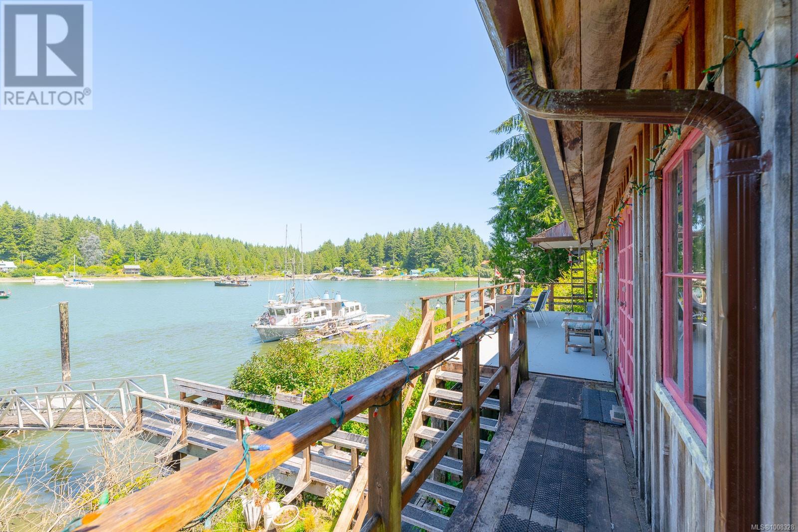 310 Tower Rd, Bamfield, British Columbia  V0R 1B0 - Photo 4 - 1008328