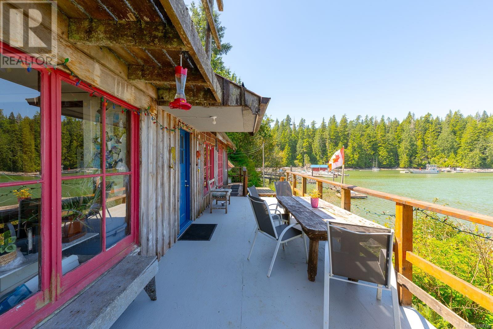 310 Tower Rd, Bamfield, British Columbia  V0R 1B0 - Photo 5 - 1008328