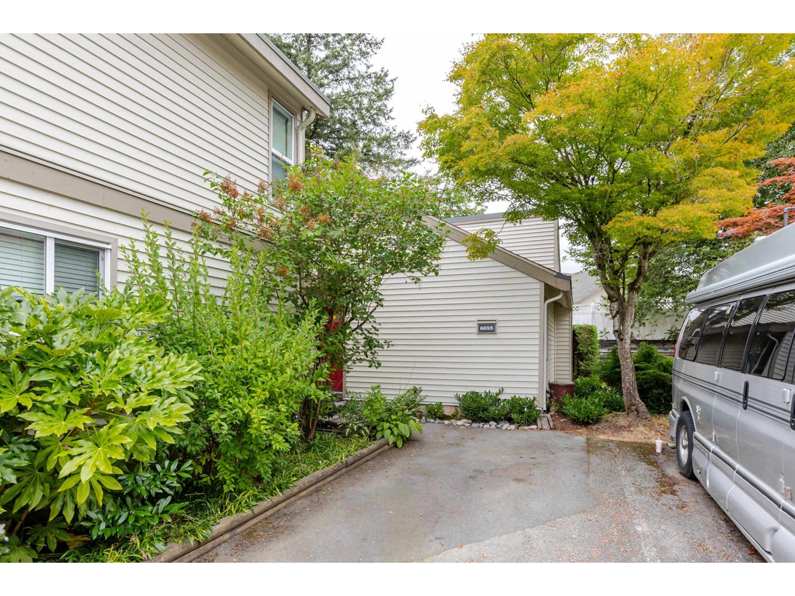 Property at 6055 W GREENSIDE DRIVE image 2