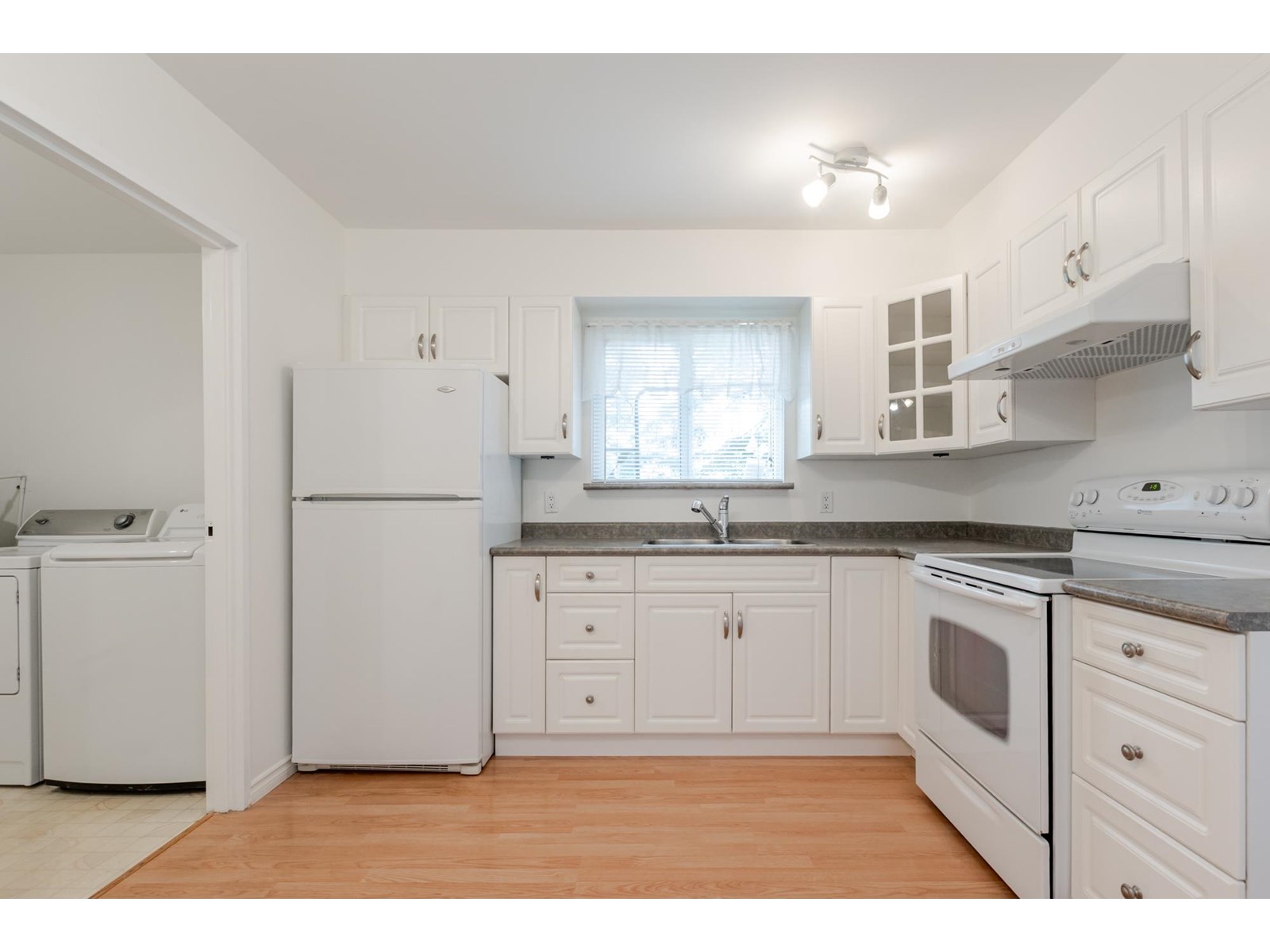 6055 W Greenside Drive, Surrey, British Columbia V3S 5M8 - Photo 12 - R3032452