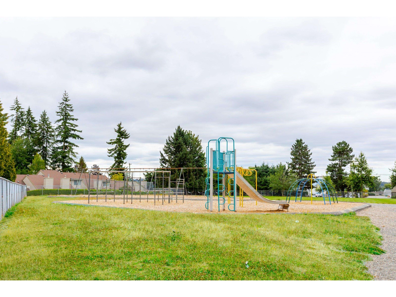 6055 W Greenside Drive, Surrey, British Columbia V3S 5M8 - Photo 37 - R3032452