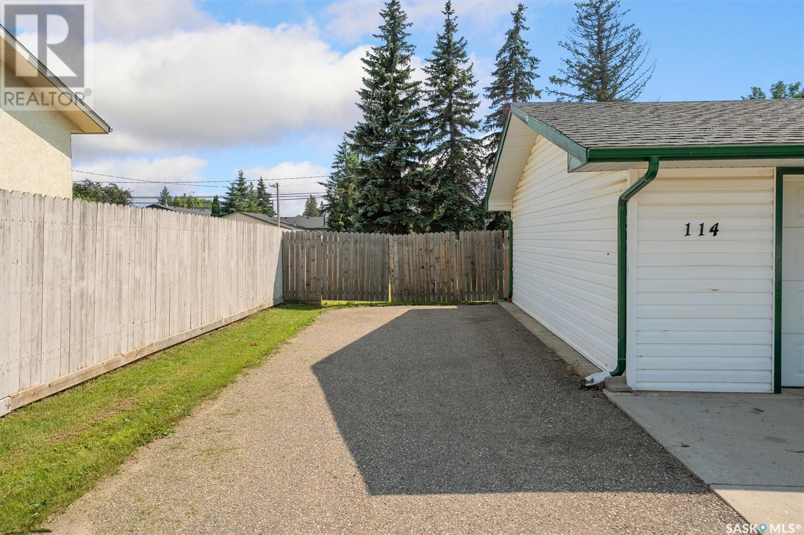 114 2nd Street S, Martensville, Saskatchewan  S0K 2T0 - Photo 33 - SK014280