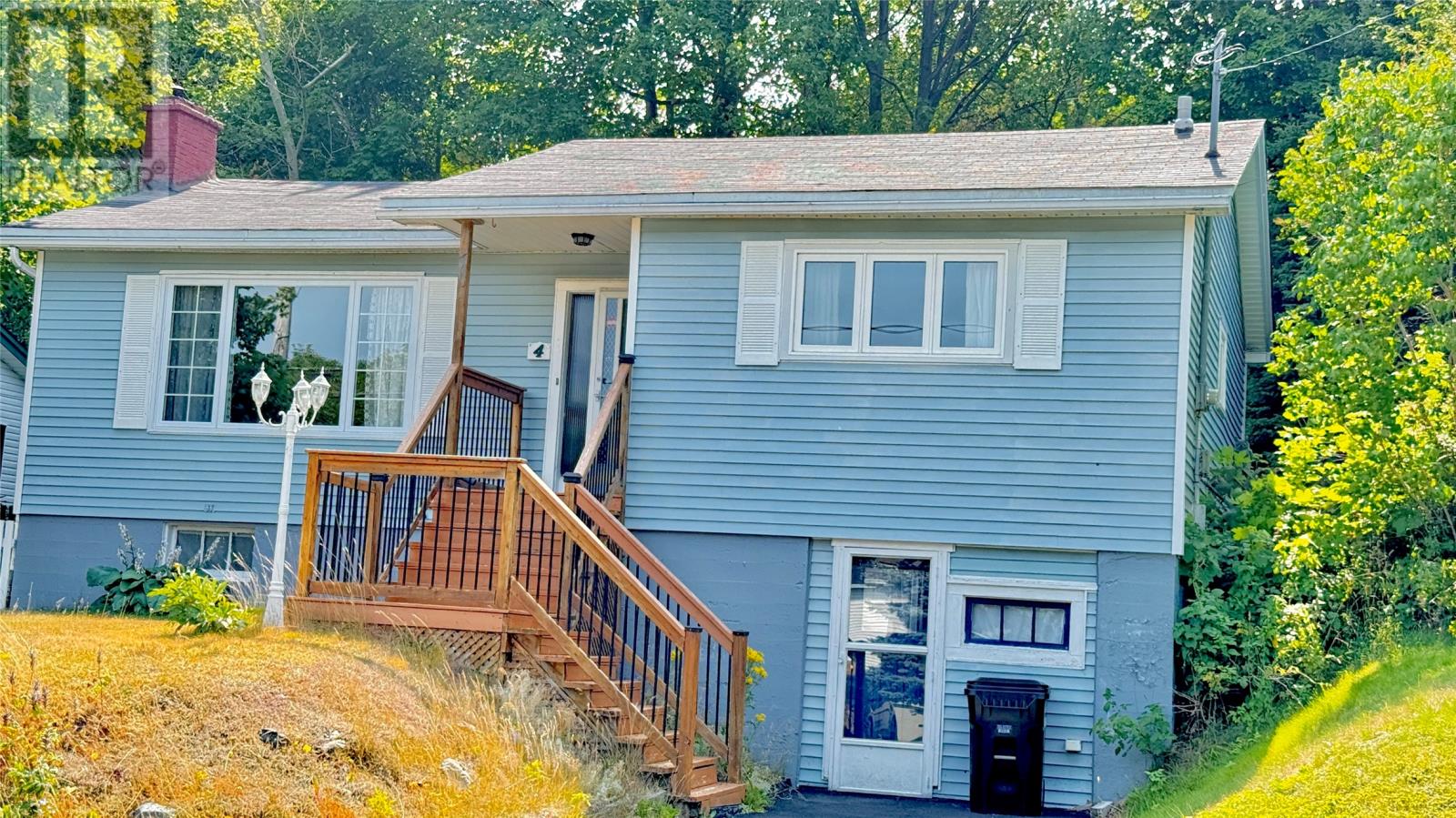 Property at 4 Davidson Place image 1