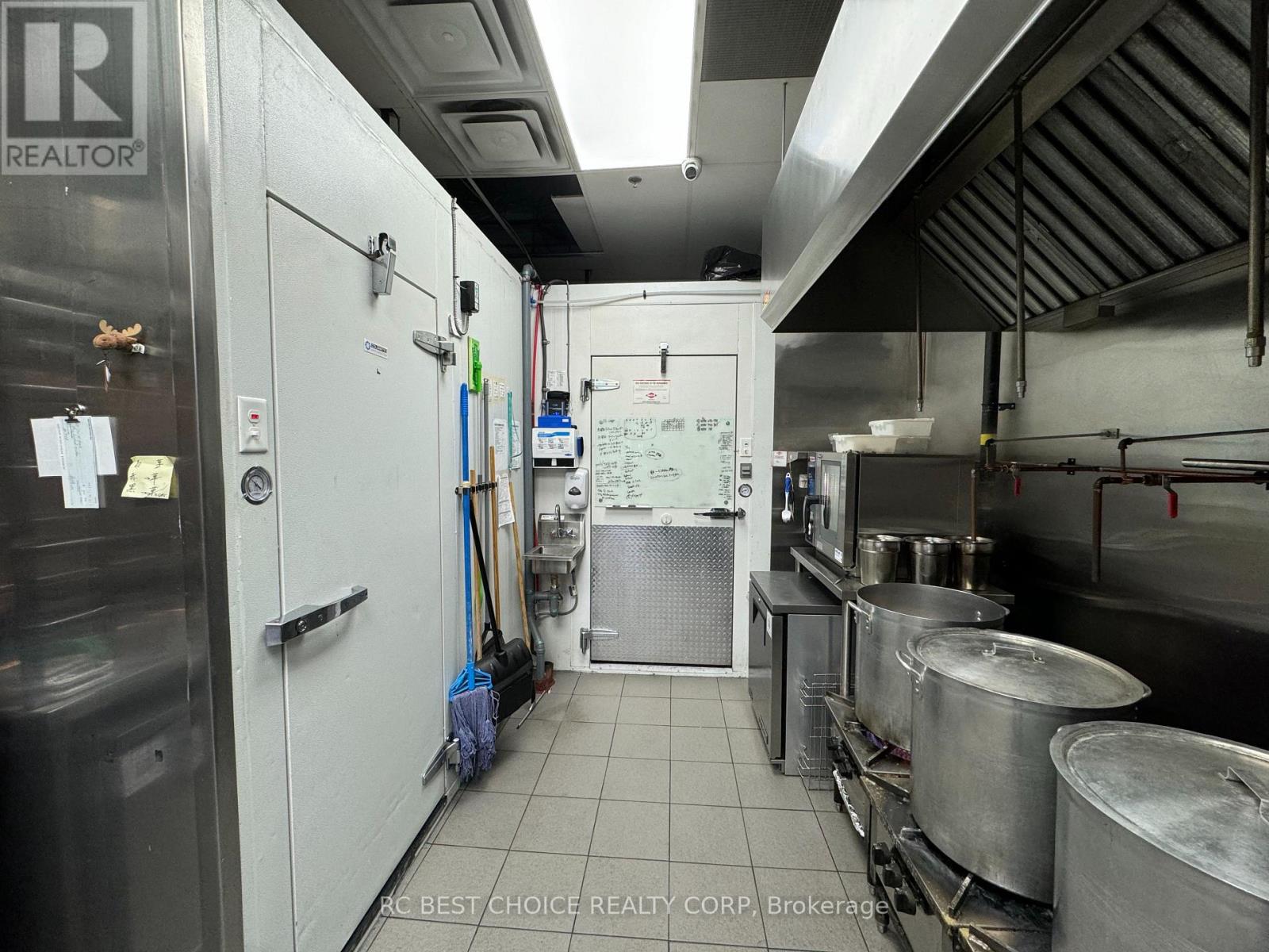 3 - 2131 Yonge Street, Toronto (Mount Pleasant West), Ontario  M4S 2A7 - Photo 6 - C12317752