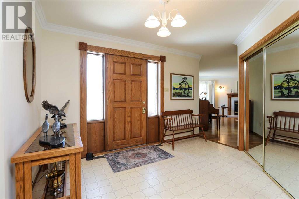 Property at 90 Tudor Crescent S image 4