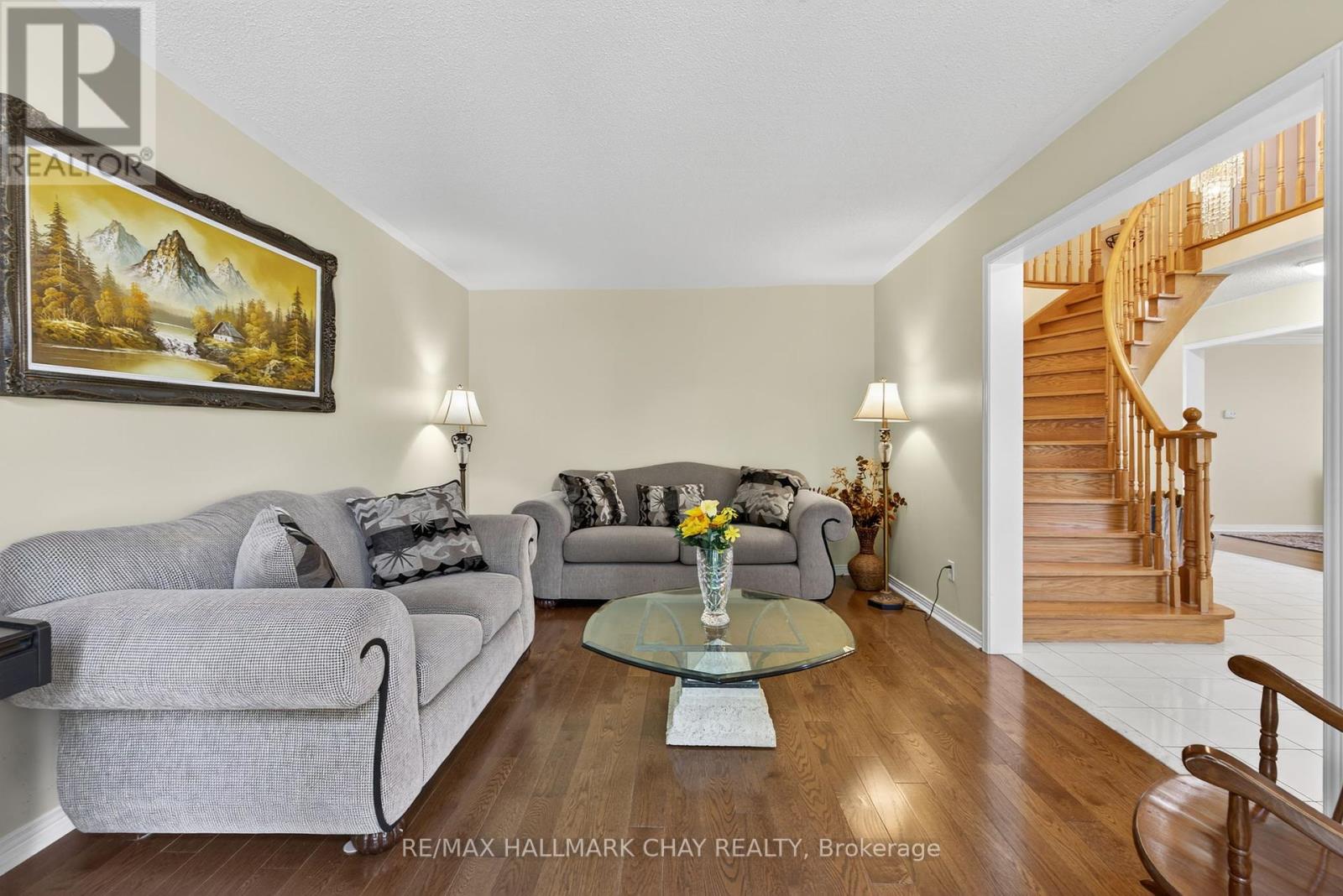 25 Heatherwood Crescent, Markham, Ontario  L3R 8W5 - Photo 7 - N12317758