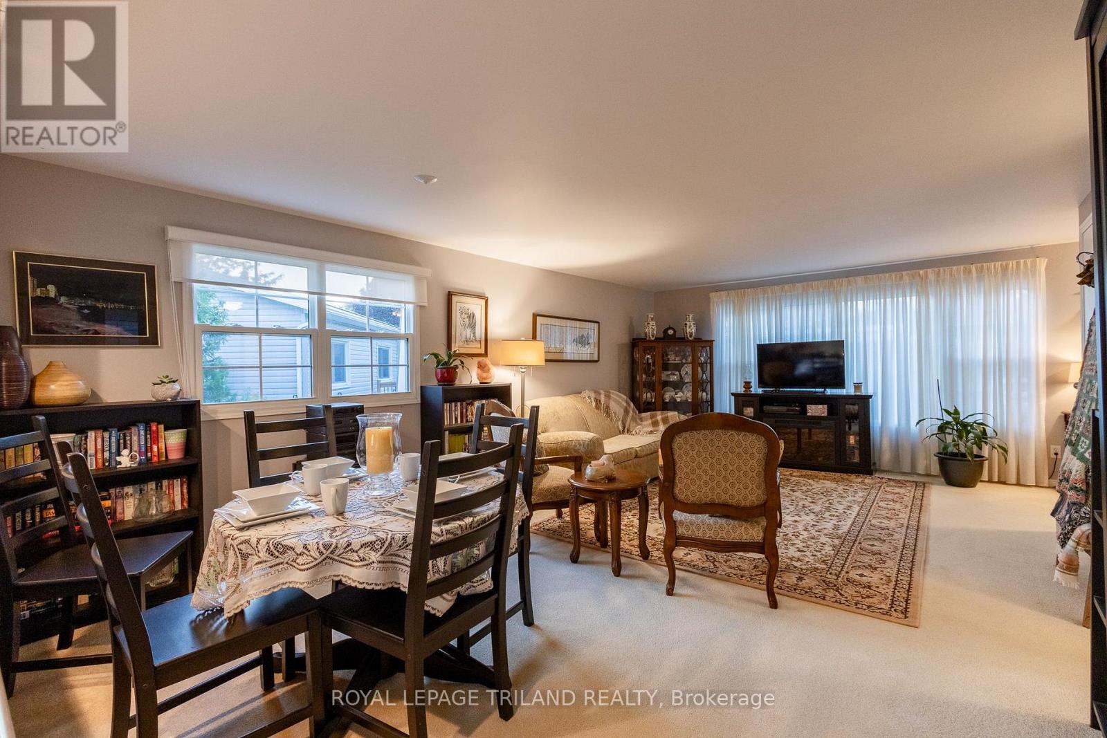 152 Pebble Beach Parkway, South Huron, Ontario  N0M 1T0 - Photo 23 - X12317832