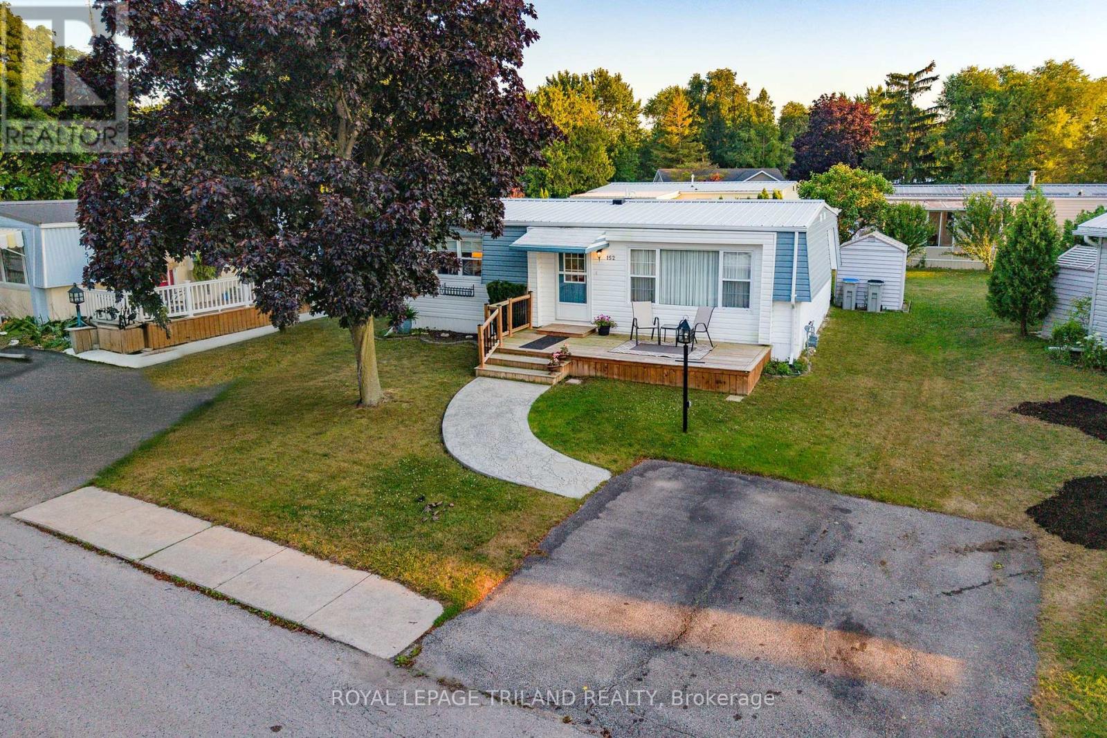 152 Pebble Beach Parkway, South Huron, Ontario  N0M 1T0 - Photo 40 - X12317832